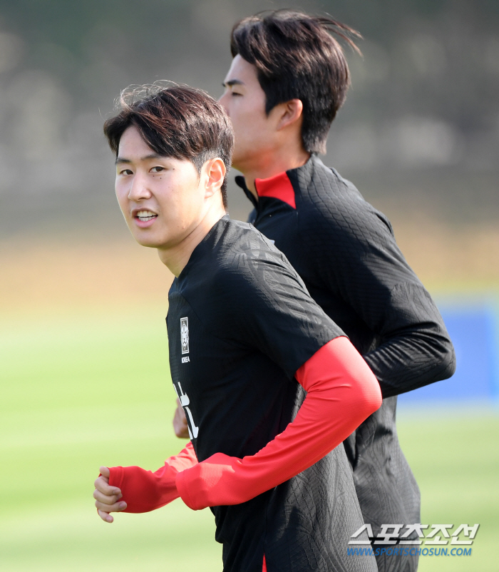 "강인이한테 도와주라고 할게. 걱정 마" 아시안컵 긴급소집된 김준홍에게 …