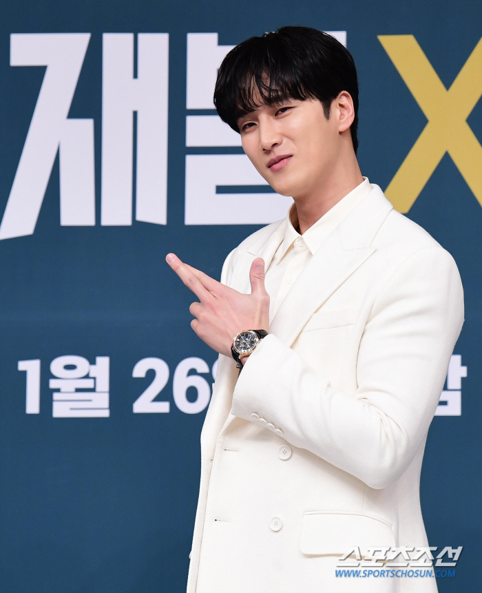 '재벌X형사' 안보현 "금토드라마 '뉴 사이다 히어로' 계보, 상당히 부…