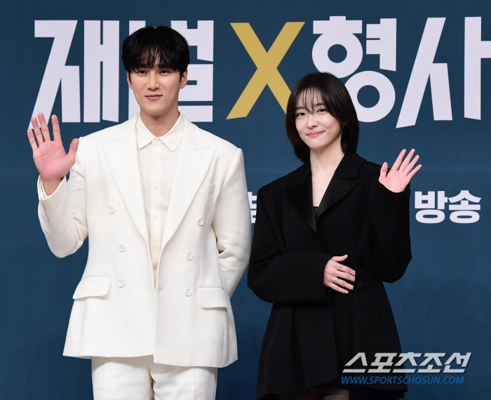 [SC현장] '대세 배우' 등극한 안보현, 김남길-남궁민-이제훈의 SBS…