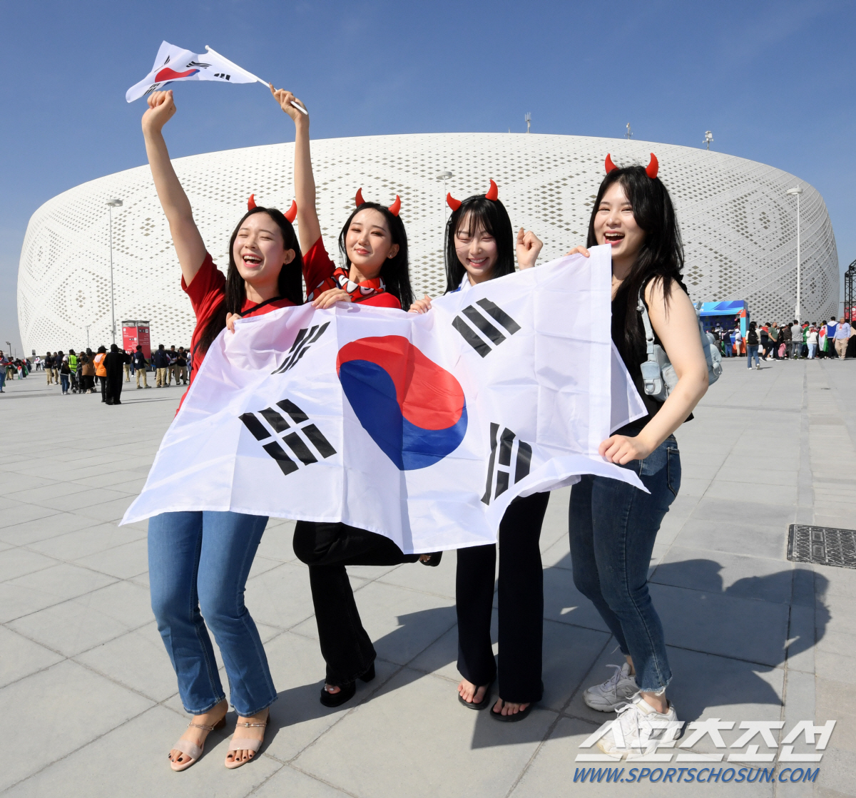 [스페셜리포트]여성이 스포츠 문화를 바꿨다, 축구 A매치시장의 큰손 등극