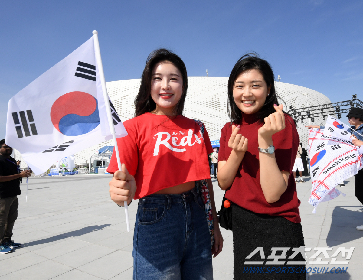 [스페셜리포트]여성이 스포츠 문화를 바꿨다, 축구 A매치시장의 큰손 등극