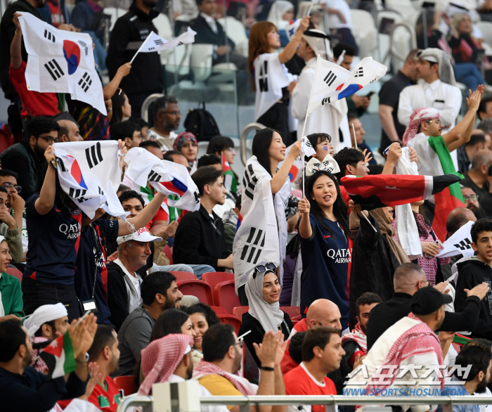 [스페셜리포트]여성이 스포츠 문화를 바꿨다, 축구 A매치시장의 큰손 등극