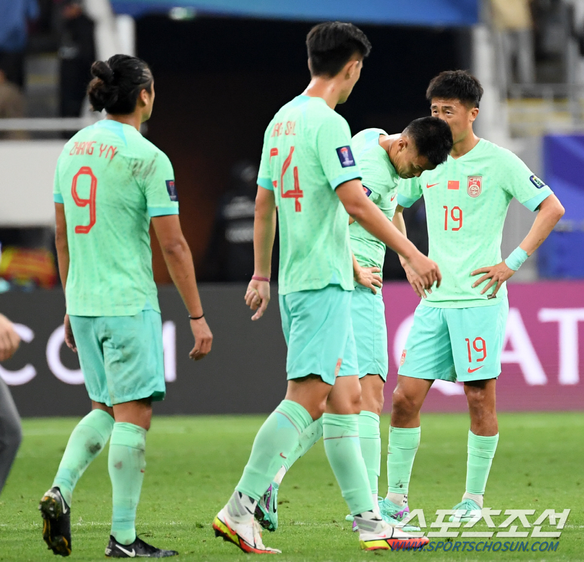 '치욕의 역사' 中, 조별리그 '광탈' 후 "잘 싸웠다" 자위…24일 초…