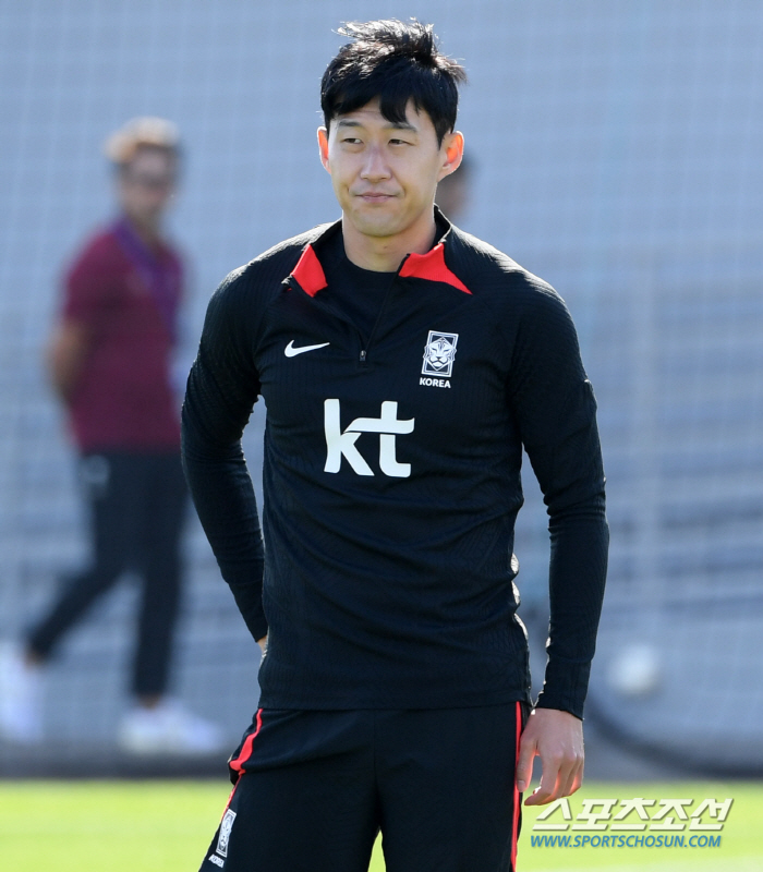 [카타르ON]'이게 바로 韓 캡틴' 정신적 지주 떠나보낸 SON, 아쉬움…