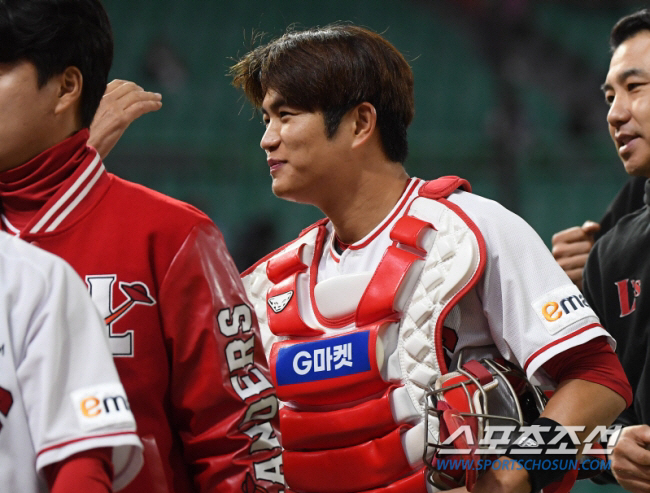 "에이전트 패싱 근거 없었다" 선수협, SSG-김민식 계약 관련 입장문 …