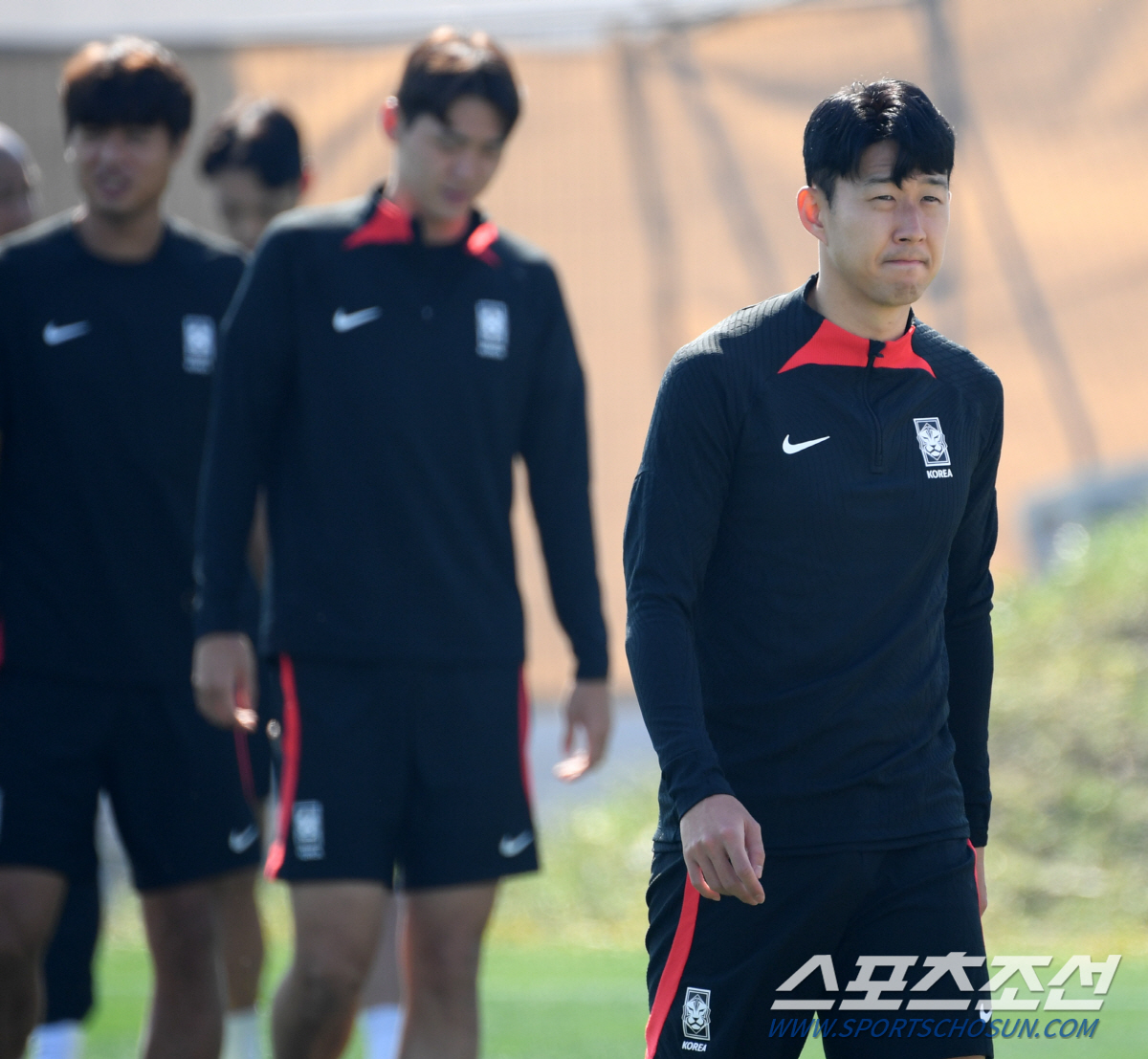 [카타르NOW] "소니 해줘!" 클린스만 감독 '해줘 축구'. SON을 …