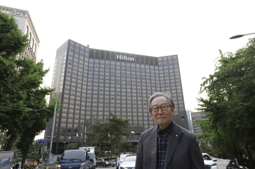 [사진 송인호. 램프북스 제공. 재판매 및 DB 금지]