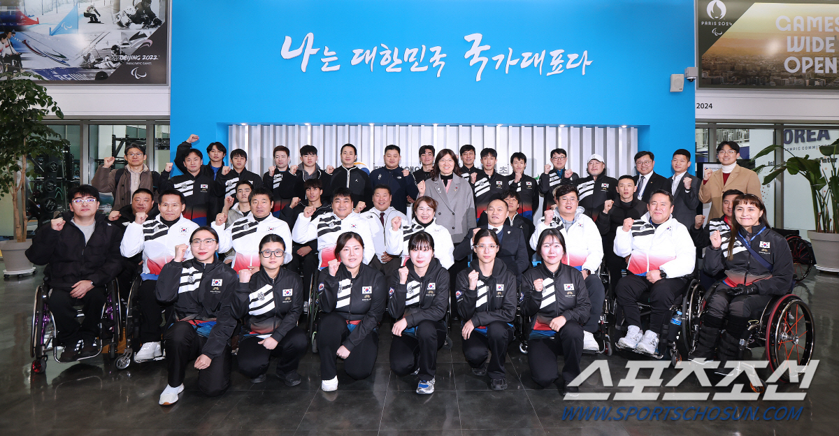 "파리패럴림픽 파이팅!" 장미란 문체부 차관,장애인국대 훈련개시식 참석.…