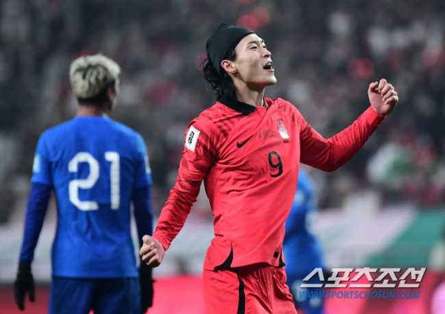 '생일날 반전 쏜다' 조규성, 오늘 8시30분 말레이시아전서 韓 '최초 …