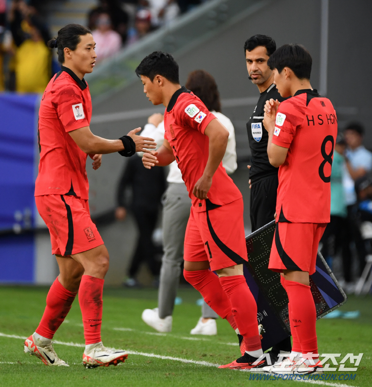 [카타르 현장]황희찬-김진수까지 넣고도 무승부, '참담한 결과' 한-일전…