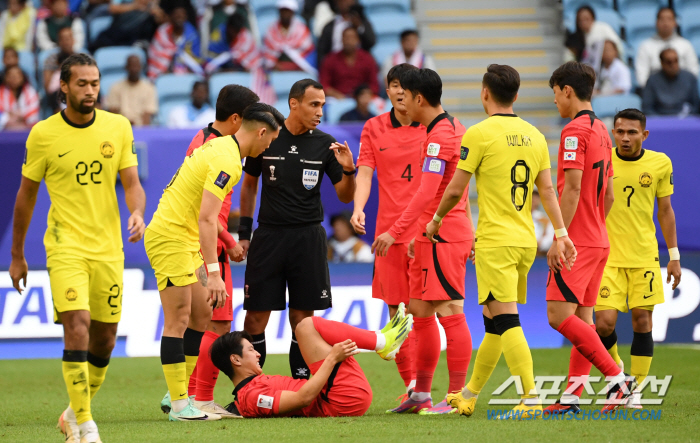 [말레이전Live]이강인 환상 동점 프리킥골! 한국 2-2 말레이시아 후…