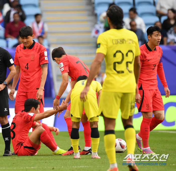 '대참사 대체 왜?' 클린스만은 좋은 재료를 함부로 썼다…'손·이'로 뻔…