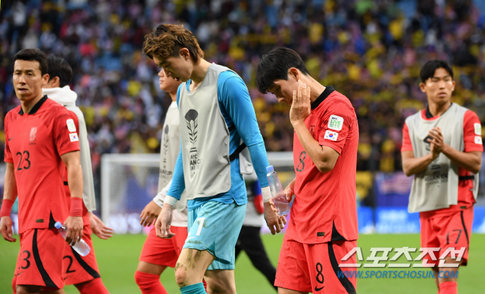 '우승 확률 0.2% 말레이시아' 상대 졸전...한국, 일본과 함께 '조…