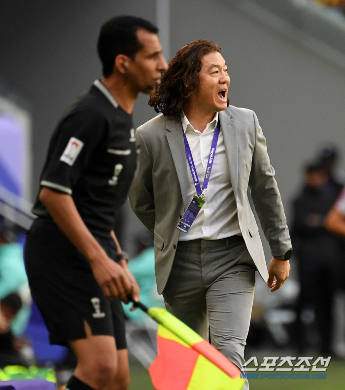 일본 축구팬들의 조롱 '클린스만 웃음은 어떤 의미?' '한-일전 피하니 …