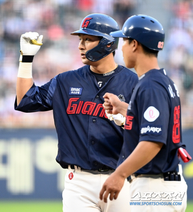 "아내도 놀라지 않더라" 10살차 선배와 맞트레이드→LG행. 김민수의 담…