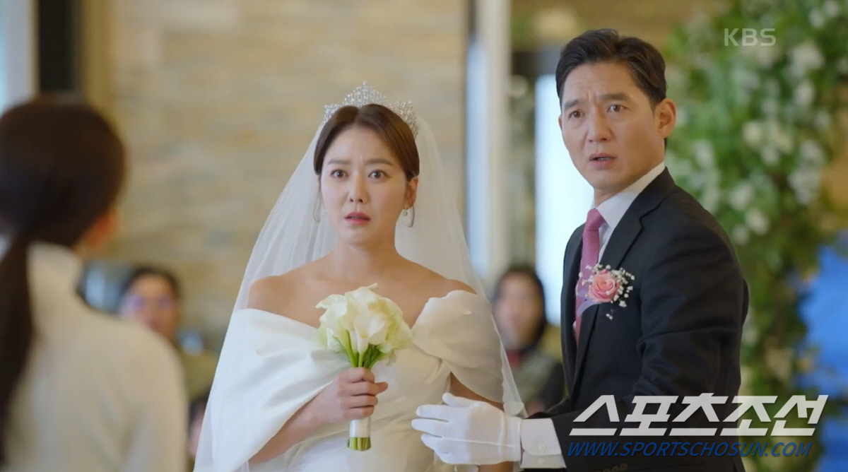 [SC리뷰]"파리 새끼가 왜 꼬여?" 이소연, 하연주 '모략'에도 결혼식…