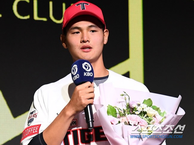 서건창 조대현 김민주 1군 캠프 합류. KIA 30일 호주로 출발[공식발…
