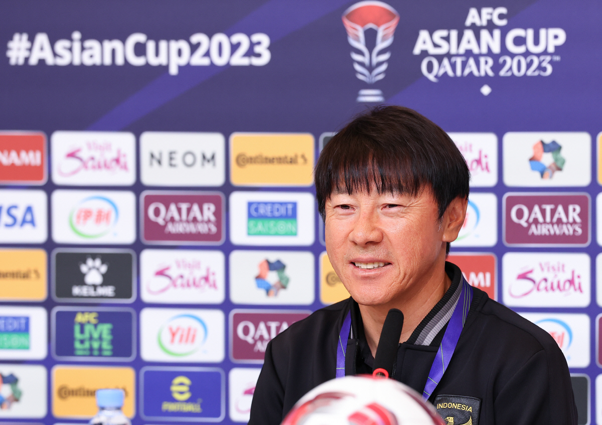 '욕심쟁이'인니 축구협회장"신태용 감독 재계약?U-23 16강후 결정"