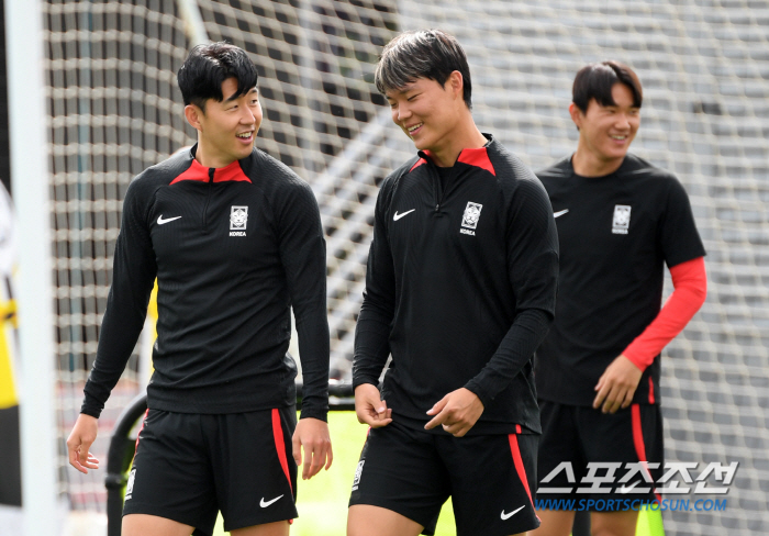 [카타르NOW]'살신성인' SON 몸개그…위기의 '클린스만호' 25+a …
