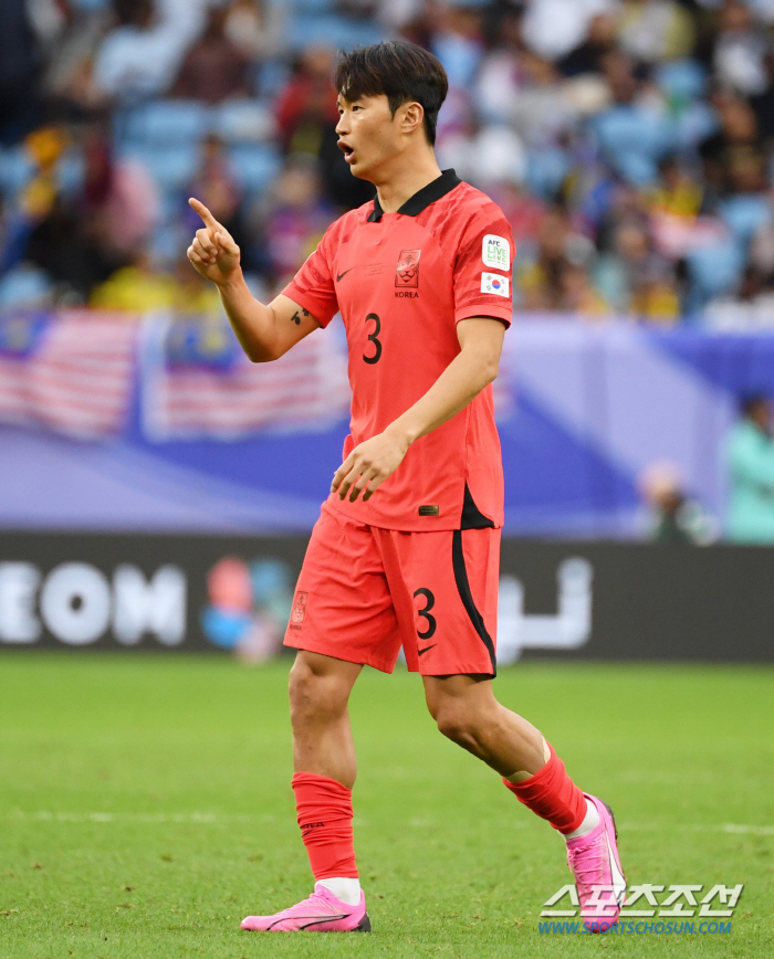 [카타르ON]김진수 복귀→이기제 별도 훈련, '설영우 시프트' 흔들리던 …