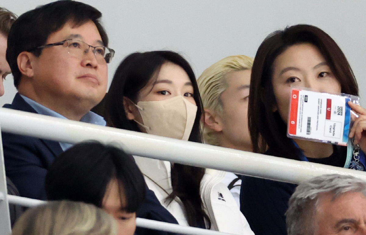 "프리는 클린!내자신에게만 집중" 실수에도 당찬 신지아,쇼트3위...日마…