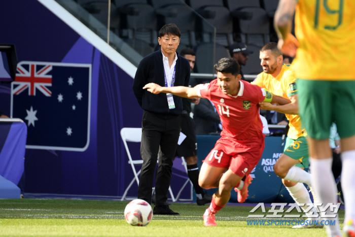 [아시안컵Live]호주, '신태용 감독'의 인도네시아에 2-0 리드 전반…