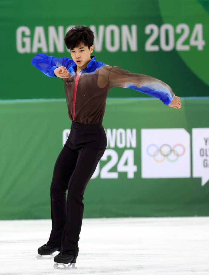 "이것이 투혼 K피겨!"金현겸의 역전金! 男싱글 사상 첫 금메달 쾌거![…