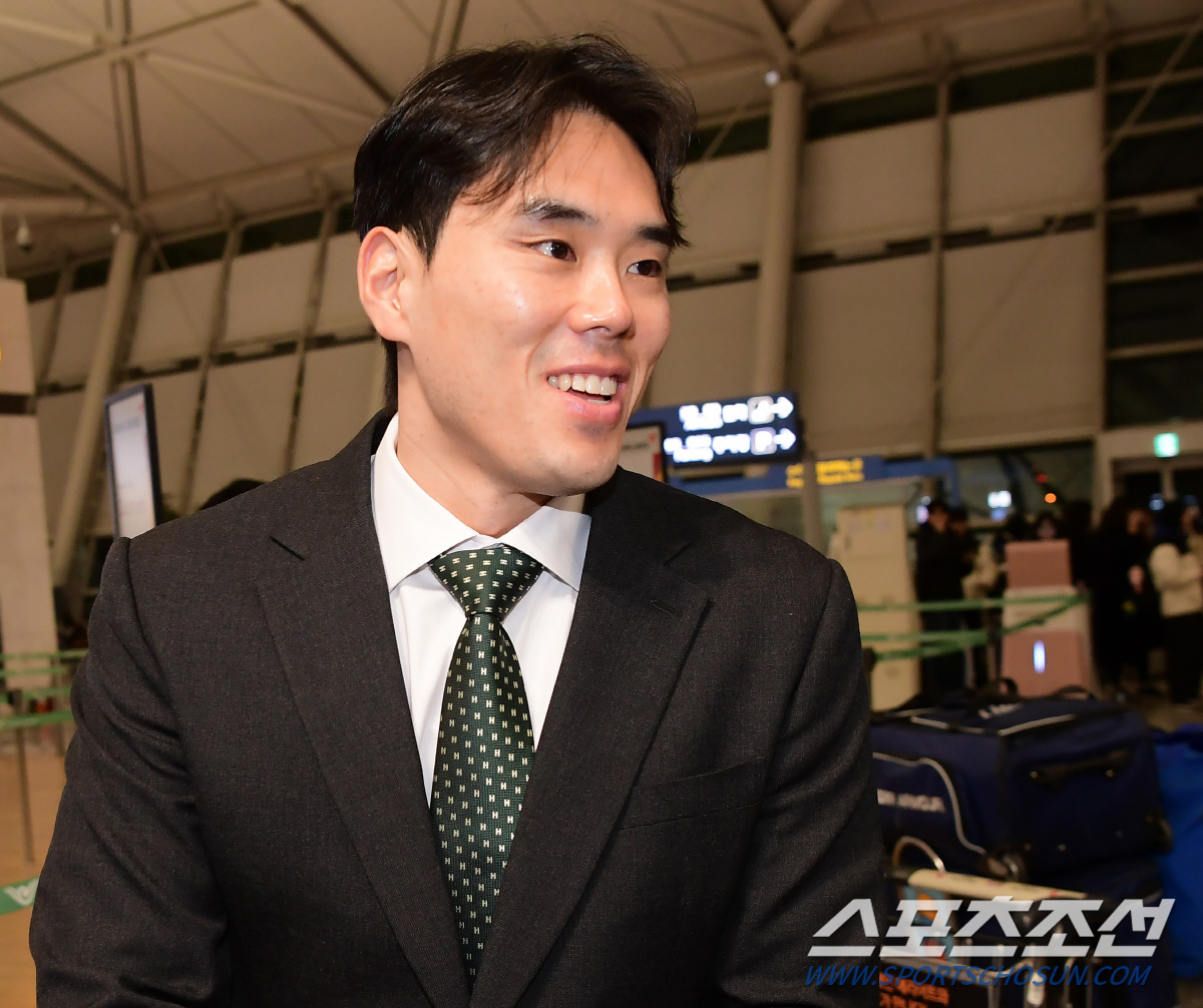"그 때 반만 해도 무서운데…" 입 벌리며 봤던 괴물 MVP, '투수 최…