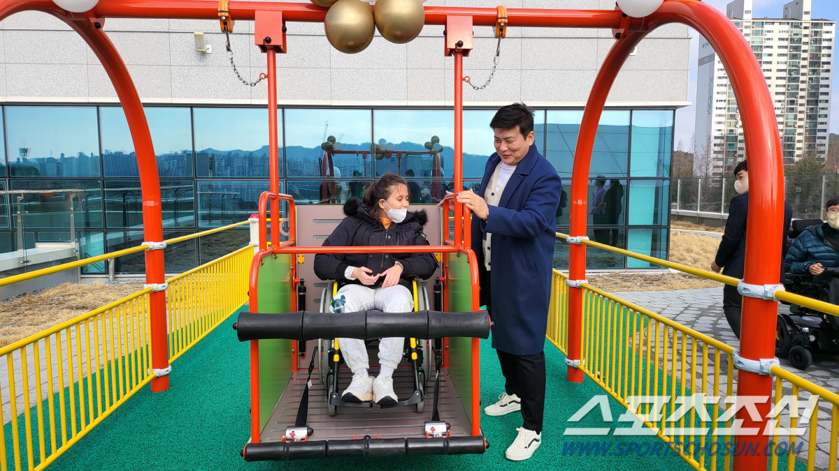 "타격은 각자의 답을 찾아가는 과정" 레전드 김태균 '타격에 관한 나의 …