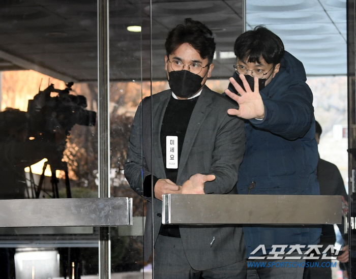 '사과도, 어떤 말도 없었다' 김종국-장정석, 영장실질심사 종료...구치…