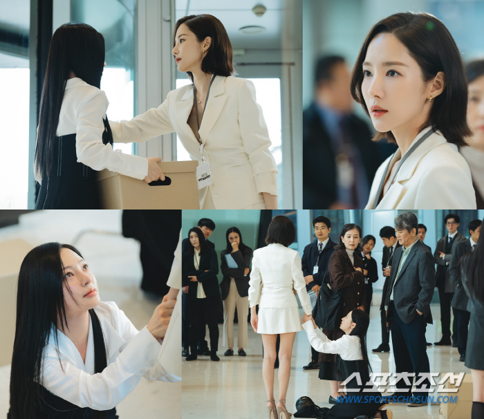 [SC프리뷰]송하윤, 회사 로비서 무릎 꿇어…박민영은 냉담한 표정