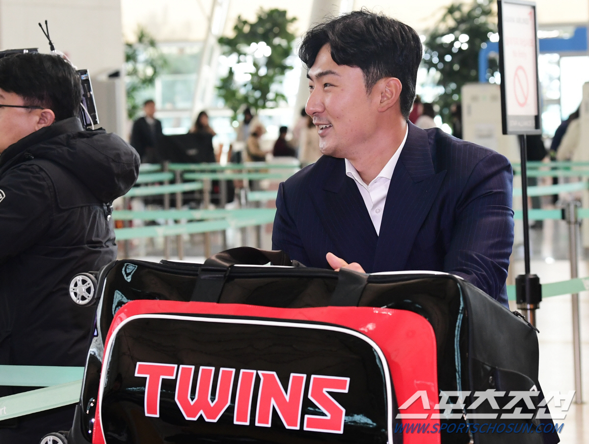 "기사 보고 직접 구단에 전화했었다." 롯데에선 2군 캠프→LG 오자마자…