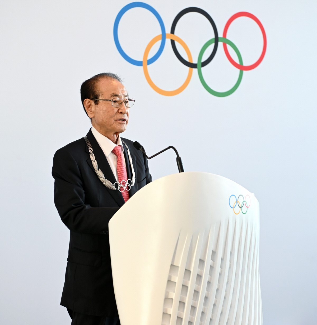 윤세영 SBS 창업회장, IOC 올림픽 훈장 수상