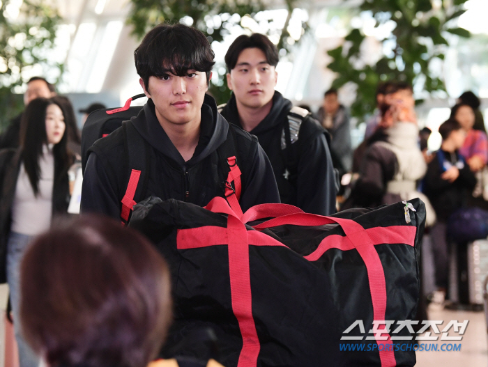 [인천공항 현장스케치]사령탑 없는 초유의 스프링캠프, KIA가 되뇌인 주…