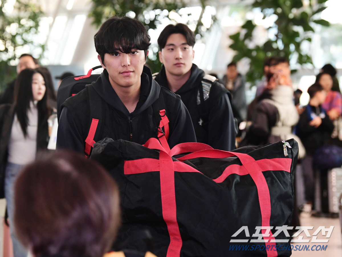 [인천공항 현장스케치]사령탑 없는 초유의 스프링캠프, KIA가 되뇌인 주…