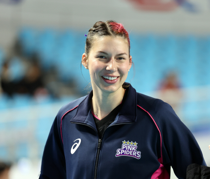 "새 외인? 김연경 막아야죠" 휴식기→5R 첫상대가 흥국…김종민 감독의 …
