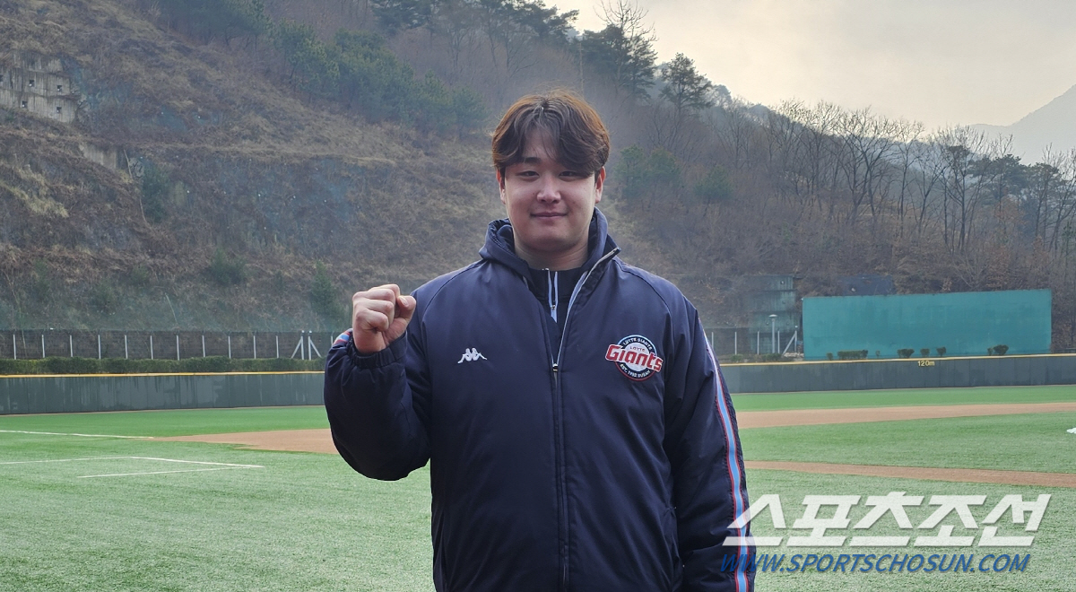 '레전드 아들' 꼬리표 뗄까? 김태형 감독이 '콕' 찍은 20세 투수. …