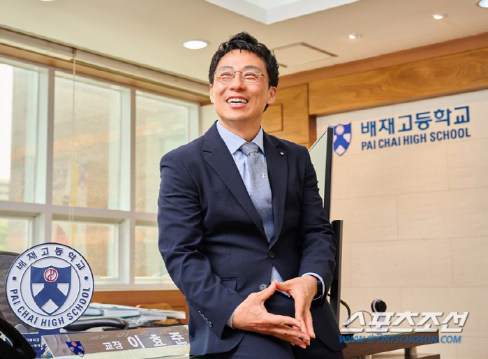 "교장선생님의 용단 감사" 배재고 이효준 교장 권오영 감독 유임 결정에 학부모 일동 환영, 감사 입장 표명