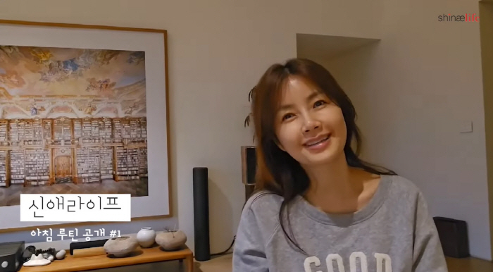 '차인표♥' 신애라, 수면장애 고백 "갱년기 때문에 고생..힘들다" ('…