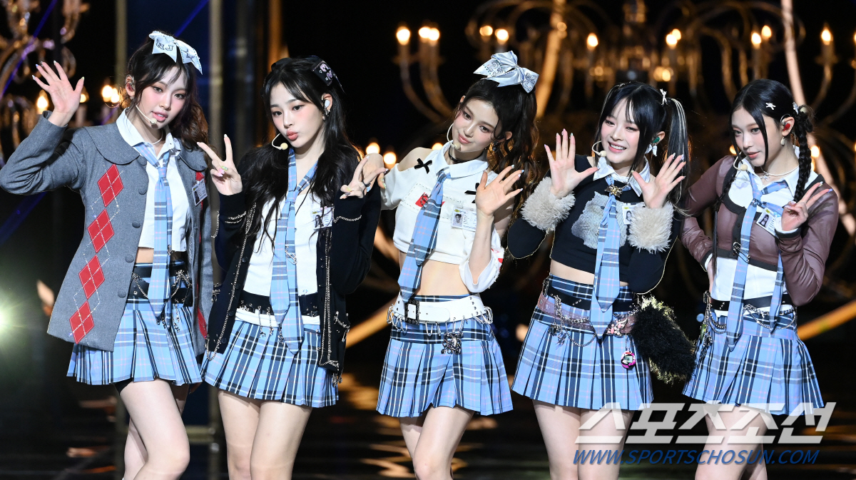 뉴진스, 얼마나 벌었나 봤더니…한강뷰 숙소+명품백 선물 할만하네[SC이슈…