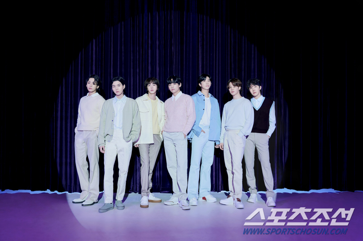 [종합] "방탄소년단 상표권 지켜" 英 버밍엄시티FC,BTS 로고 무단사…