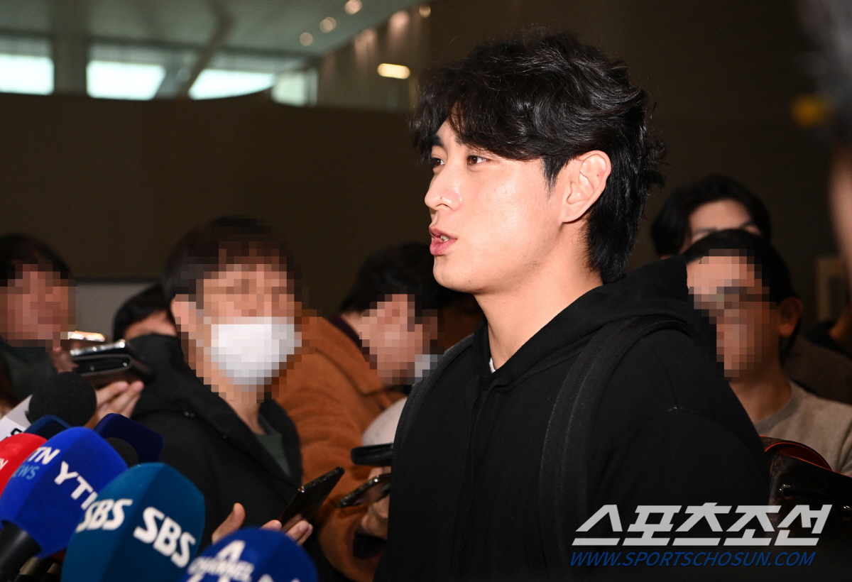미국行 비행기 탄 이정후 "몸상태 완벽, 마음가짐은 이미 실전…떨림보다 …