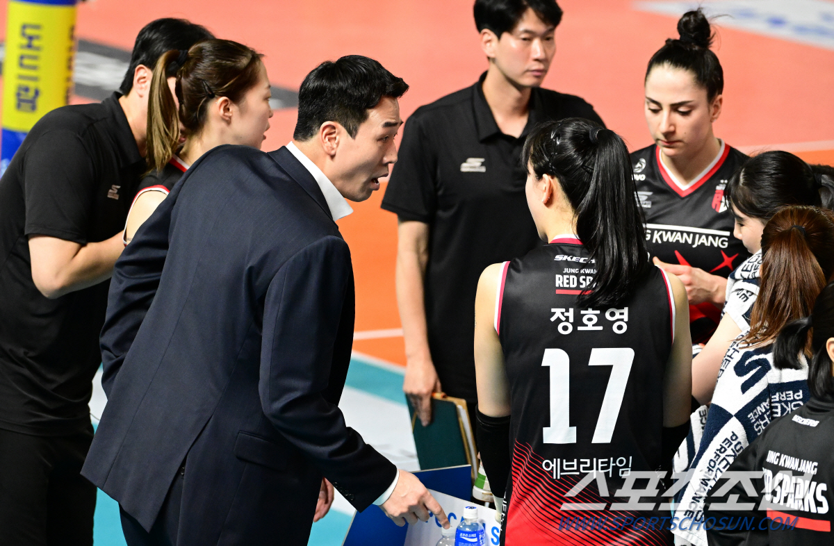 5,6R 전승 목표 고희진 감독 "지금은 경기력보다 승점이 중요. 3점 …