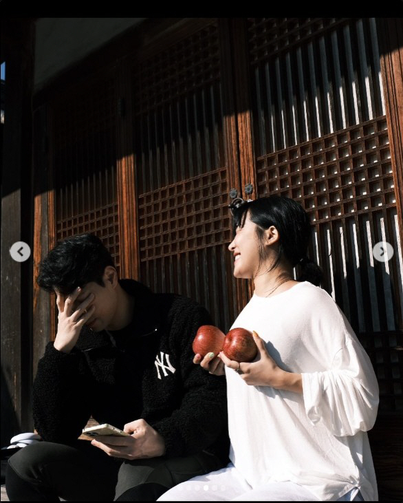 '130만 유튜버' 랄랄, 혼전임신 발표…"비혼주의자였는데 먼저 간다"[…