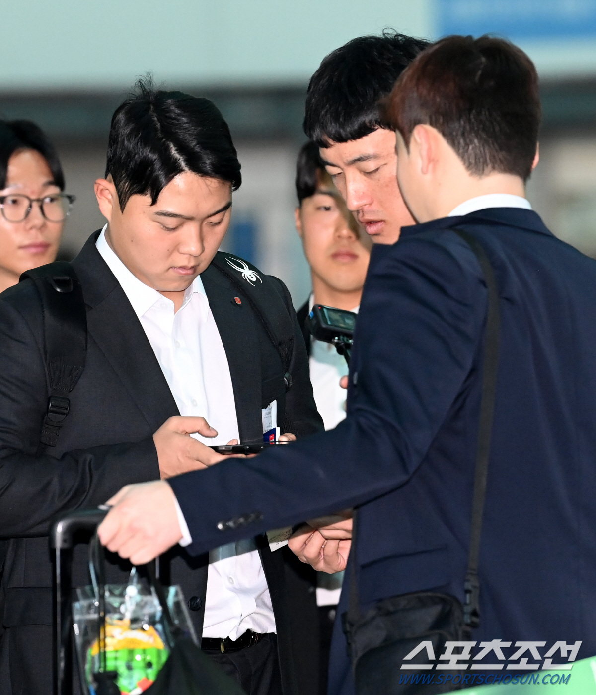 강정호 스쿨→1군 캠프→ML 평가전. '특급 행보' 관심폭발... 초반 …