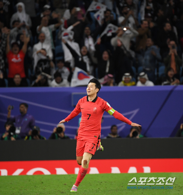 [호주전Live]호주 1명 퇴장! 한국 수적 우세! 한국 2-1 호주 연…