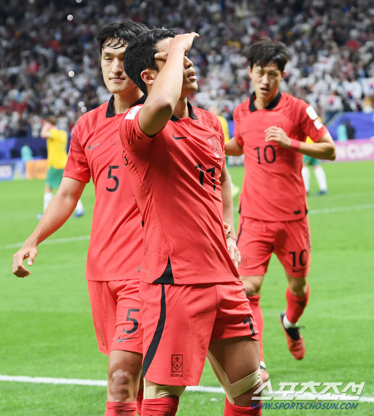 [호주전Live]호주 1명 퇴장! 한국 수적 우세! 한국 2-1 호주 연…