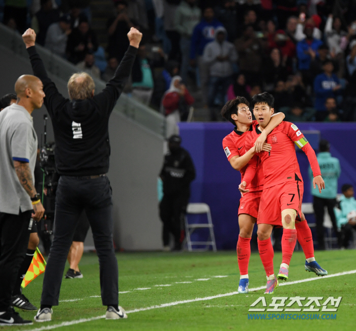 호주의 주장도 '쿨' 인정 "노련한 PK 유도 손흥민 좋은 선수, 배워야…