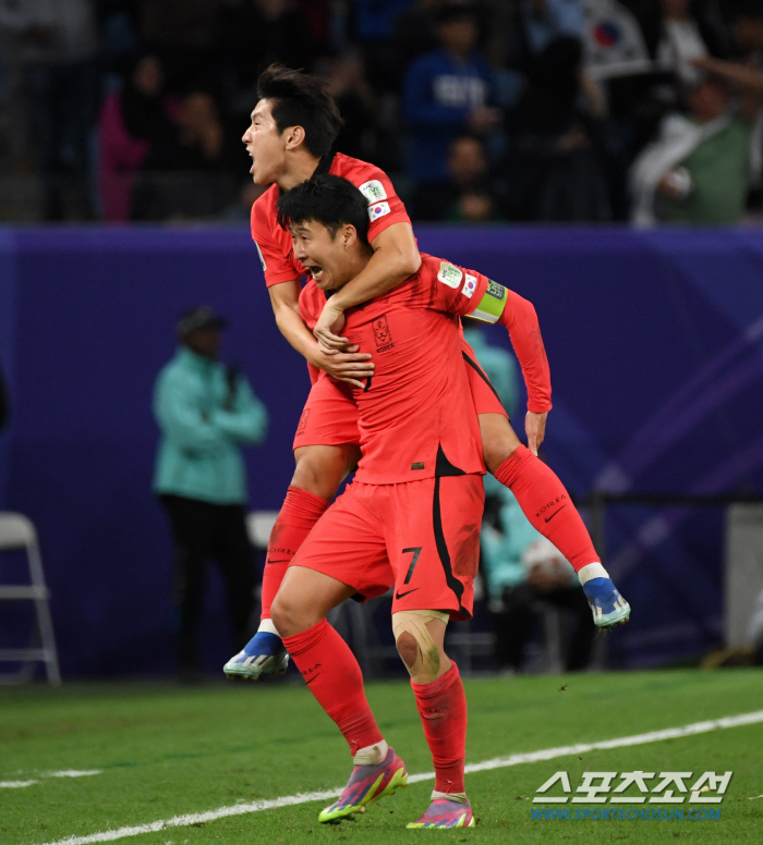 [카타르ON]"토트넘→바이에른 있잖아!" 韓 좀비 축구의 기적, 적장도 …