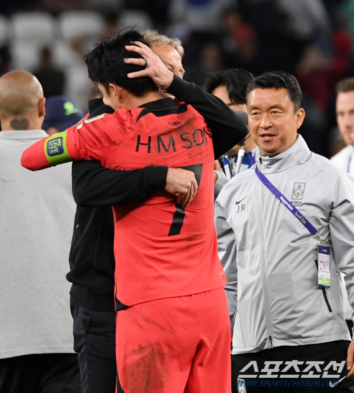[카타르ON]"토트넘→바이에른 있잖아!" 韓 좀비 축구의 기적, 적장도 …